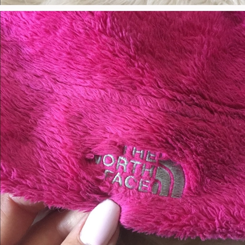 Fuschia pink north face hat/beanie